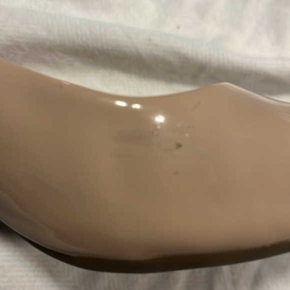 Aerosoles Nude Beige Pumps, 8.5, Patent Leather, Pointed Toe - Picture 6 of 10